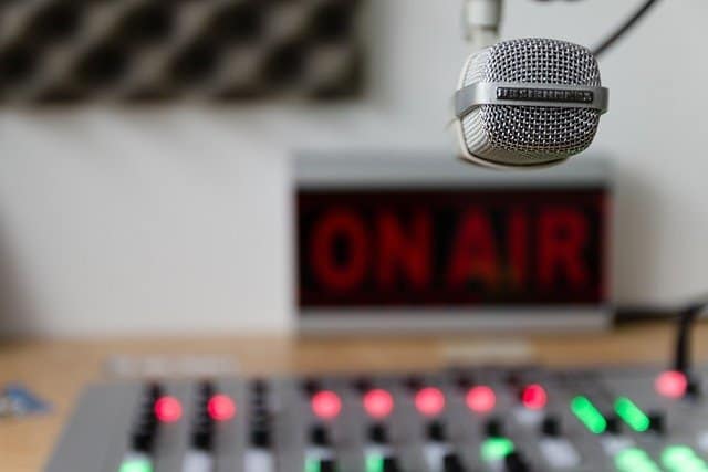 audiodescription voix off